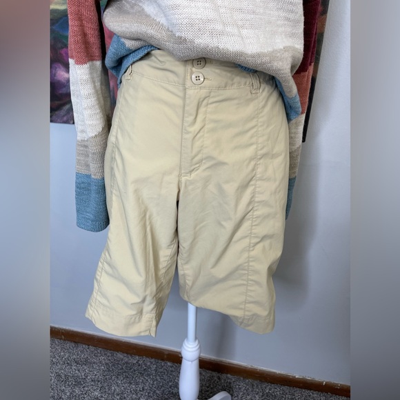 Patagonia Cream Nylon Performance Duo Dry Outdoor 11” Shorts Sz 12 Hiking - Picture 2 of 12